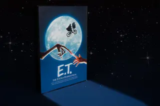 T4U00611 E.T. Mood Light_2.jpeg