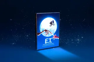 T4U00611 E.T. Mood Light_4.jpeg