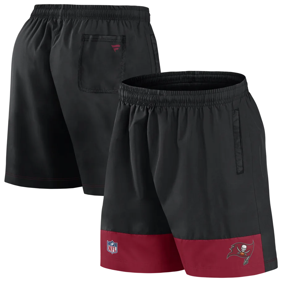 Tampa Bay Buccaneers Woven Short XL
